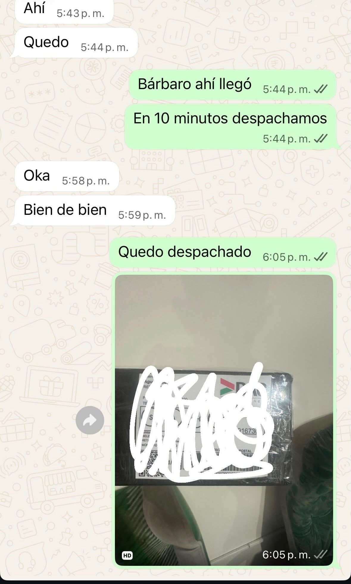 Captura de WhatsApp confirmando el despacho de un pedido